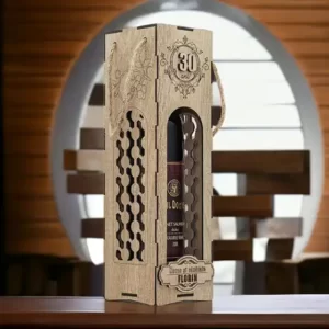 Cutie pentru vin, personalizata cu Nume si Ani